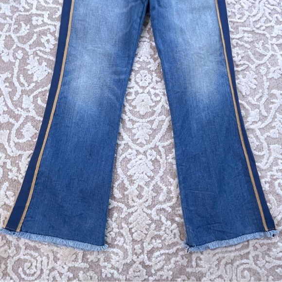 Veronica Beard Carolyn Tuxedo Stripe 10” Baby Boot Jeans - Picture 4 of 13